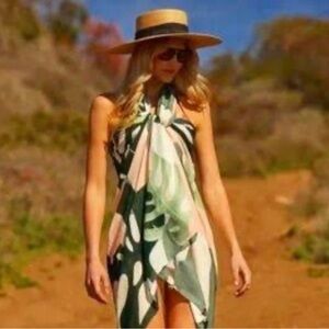 Elegant Green and Pink Scarf Wrap